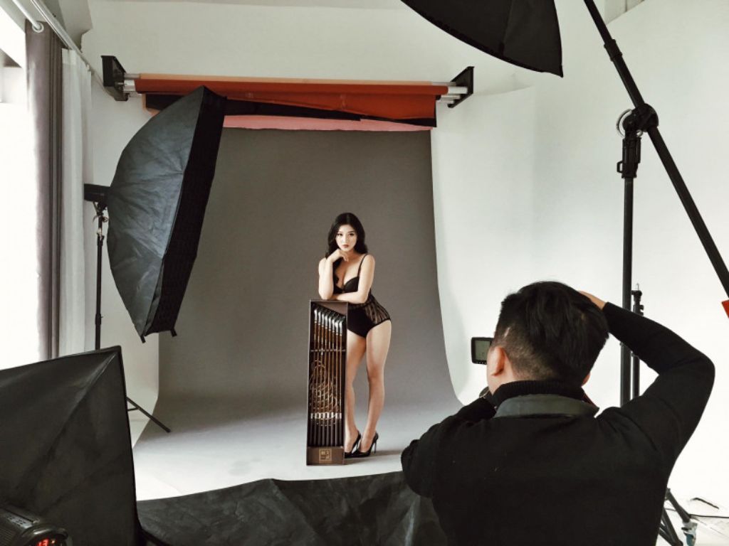 studio chụp hình bán nude vô cùng tinh tế 