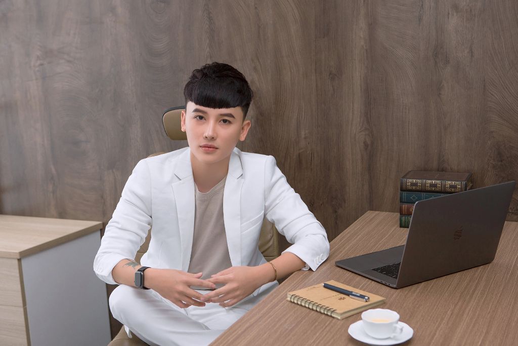 Ngân Võ Studio – Địa chỉ chụp ảnh doanh nhân trẻ giá tốt, chuyên nghiệp ở TP.HCM