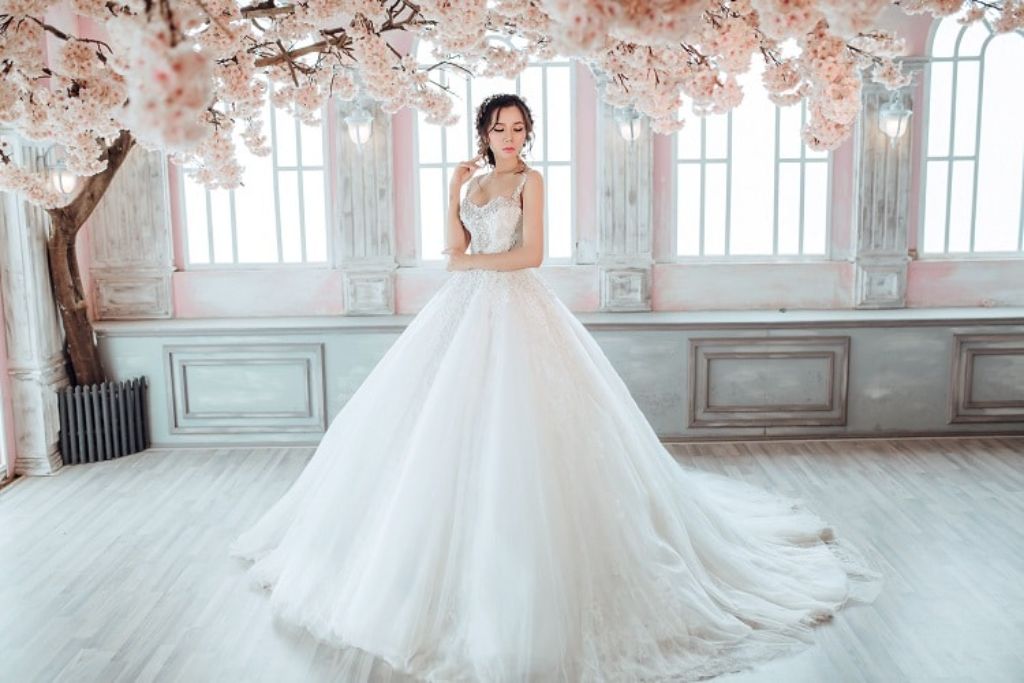 LeVinh Wedding - Dịch vụ chụp ảnh cô dâu đơn ở Đà Nẵng luôn làm hài lòng các cô dâu trẻ