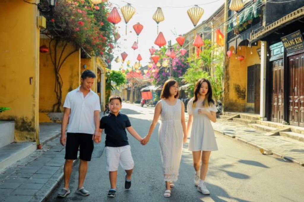 LeVinh Studio Wedding - Dịch vụ thuê thợ chụp ảnh được nhiều người lựa chọn ở Hội An