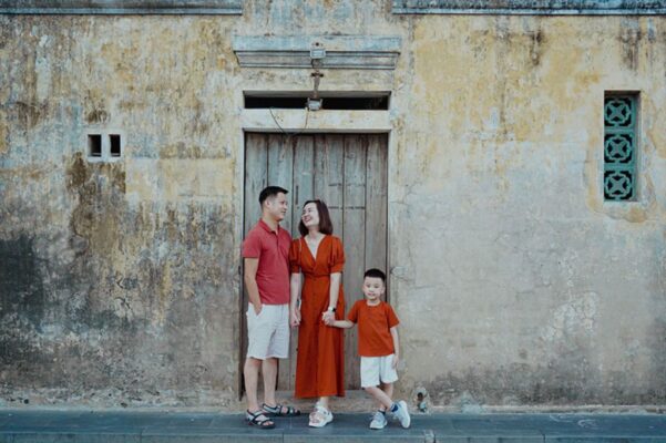 Mona Studio - Đơn vị chụp ảnh gia đình uy tín ở Hội An đa dạng phong cách