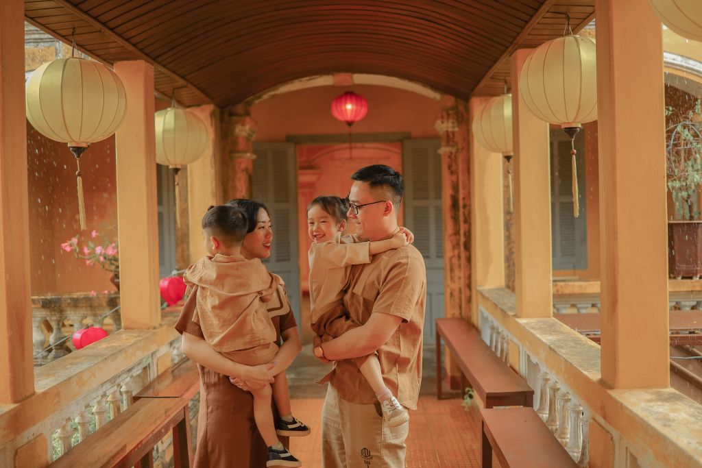 MWeddings - Thương hiệu ảnh gia đình có tiếng giá rẻ tại Hội An