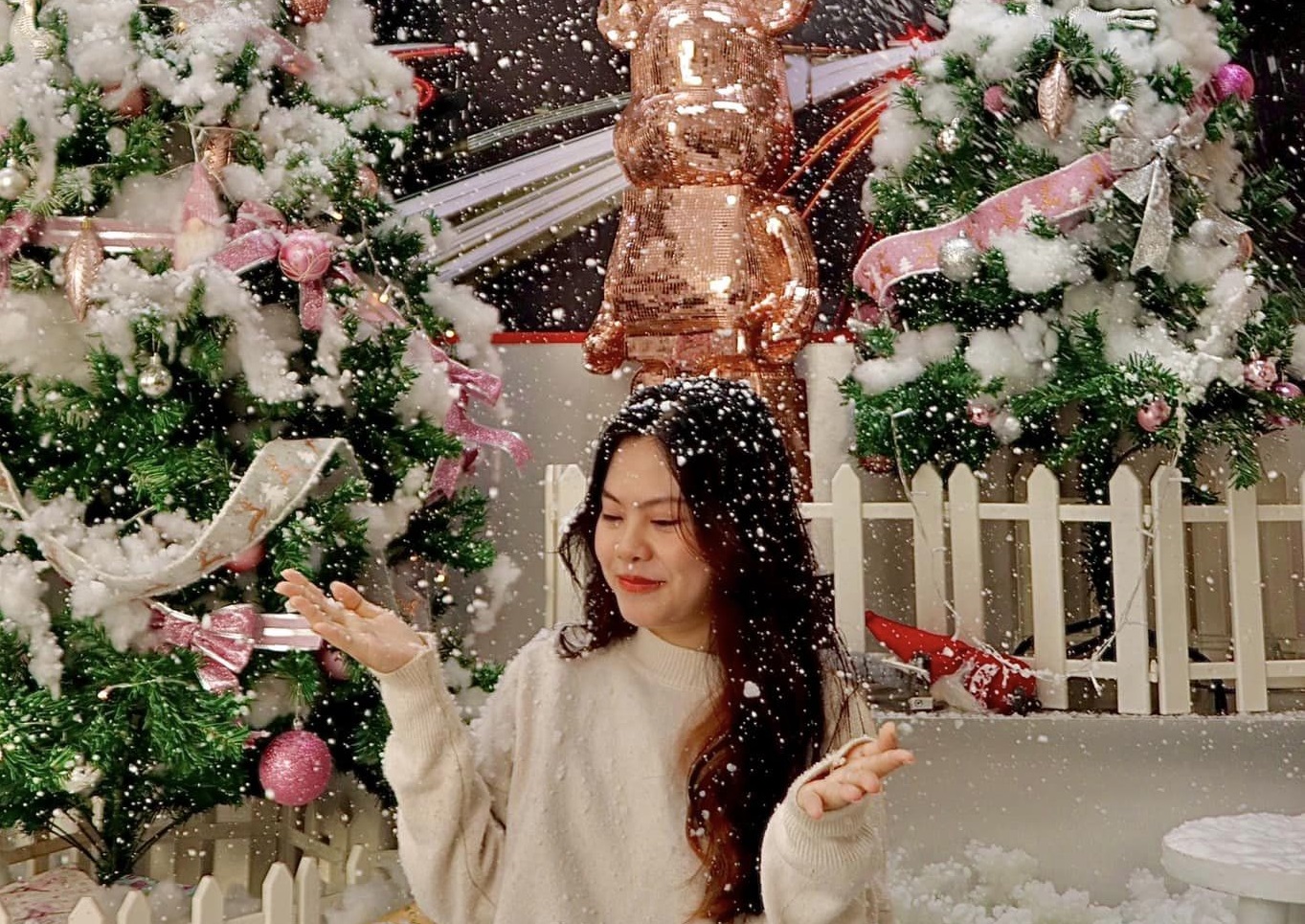 Studio chụp hình Noel giá rẻ tại Tp HCM Studio chụp hình Noel giá rẻ tại Tp HCM