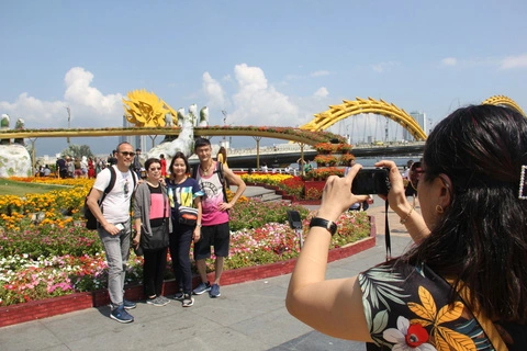 Dịch vụ chụp ảnh gia đình chuyên nghiệp tại Đà Nẵng Dịch vụ chụp ảnh gia đình chuyên nghiệp tại Đà Nẵng