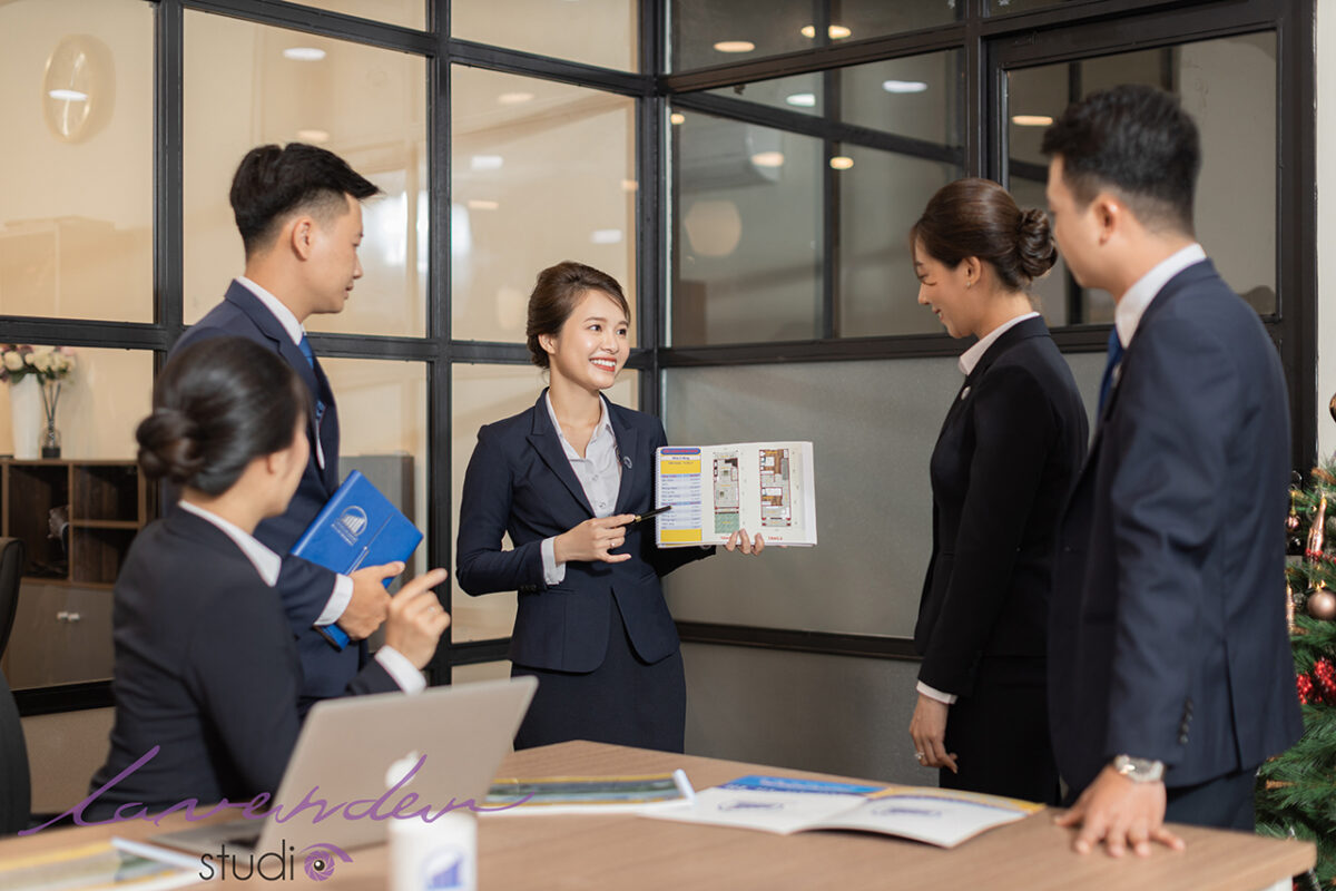 Giá chụp hình profile công ty bao nhiêu năm 2024