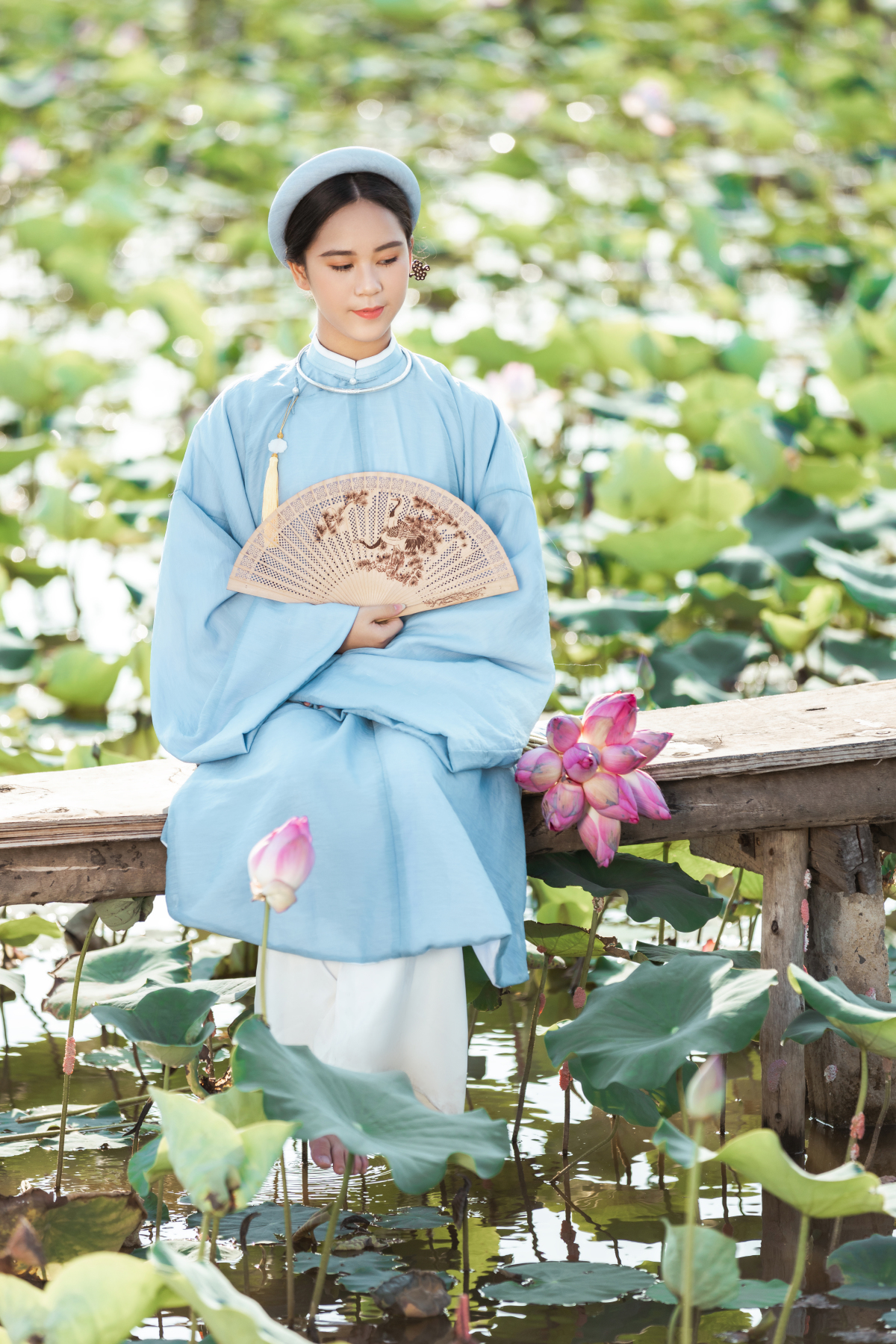 chụp ảnh với áo dài ngũ thân chụp ảnh với áo dài ngũ thân