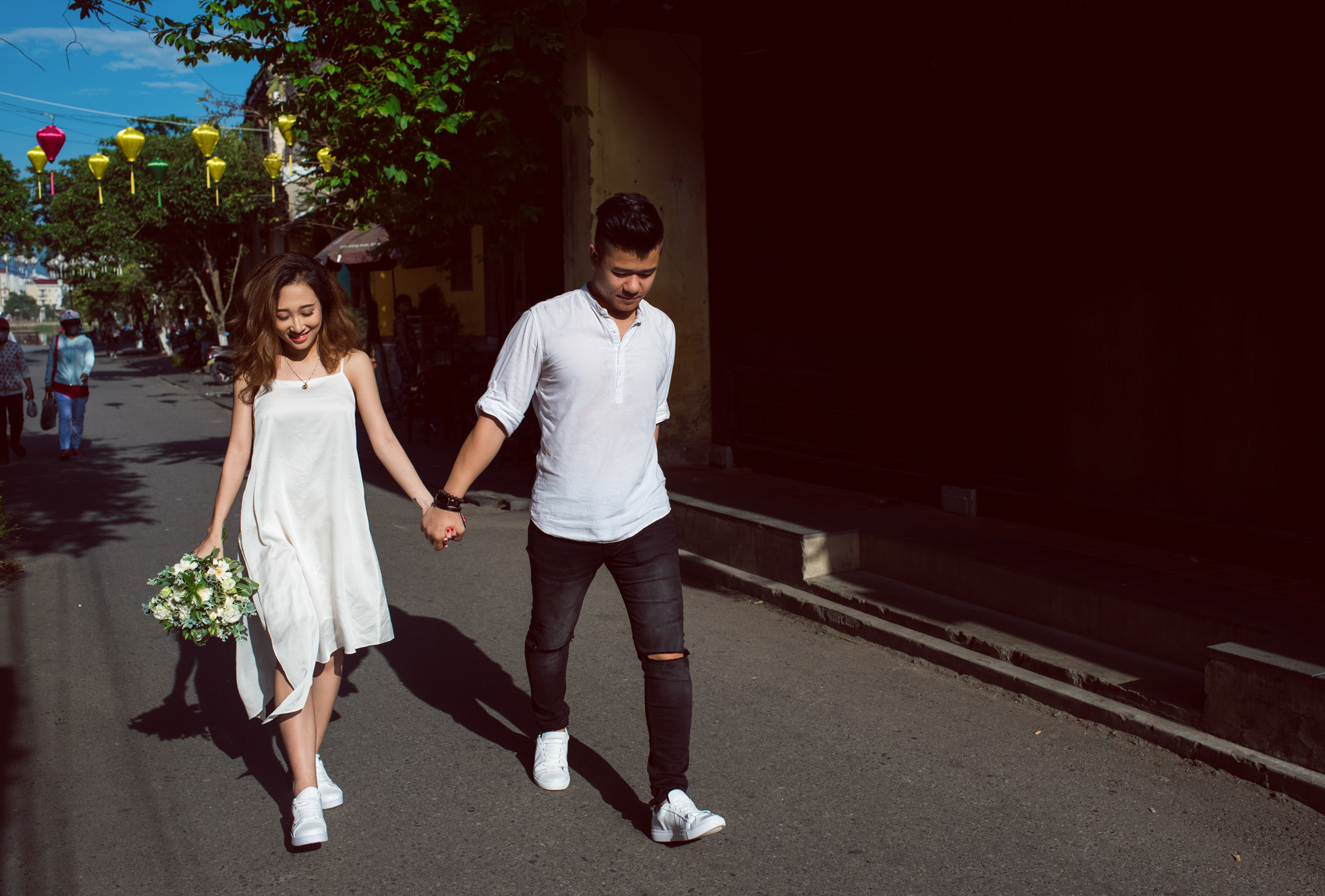 cách chụp ảnh couple nghệ thuật khi nắm tay nhau cách chụp ảnh couple nghệ thuật khi nắm tay nhau