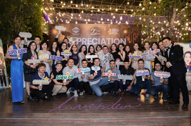 Bật mí studio chụp ảnh year end party uy tín tại Đà Nẵng Bật mí studio chụp ảnh year end party uy tín tại Đà Nẵng