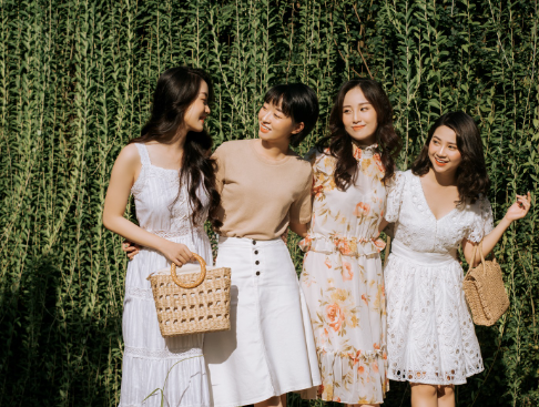 Chụp hình tất niên cuối năm tại TP.HCM năm 2025: Chi phí hết bao nhiêu? Chụp hình tất niên cuối năm tại TP.HCM năm 2025: Chi phí hết bao nhiêu?