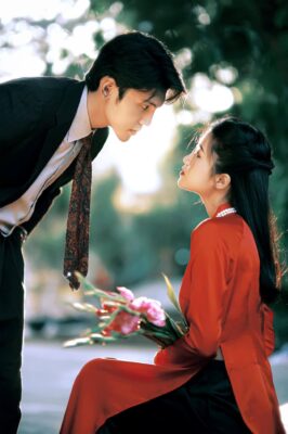 yếu tố ảnh hưởng đến chi phí chụp ảnh nghệ thuật Tết cho cặp đôi