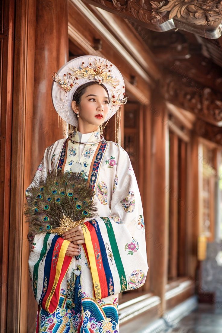 Khám phá 10 địa điểm chụp ảnh Tết với cổ phục siêu đẹp tại Hà Nội năm 2025