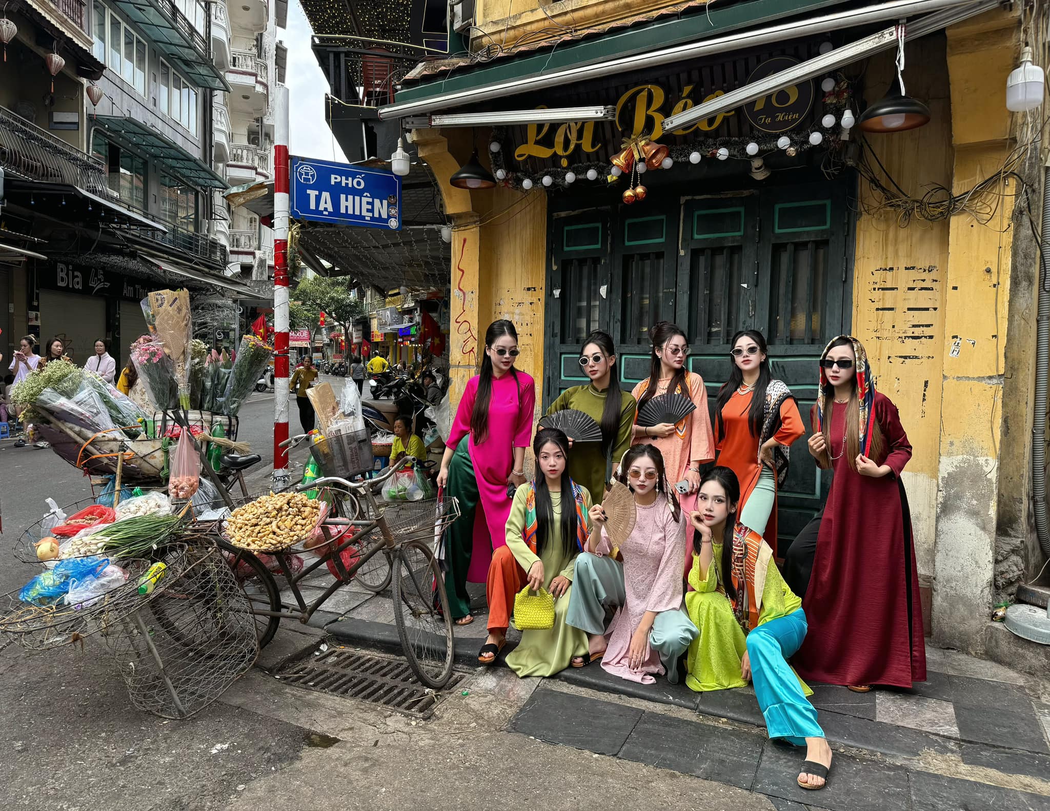 Xinh đẹp khi chụp ảnh áo dài tại 10 địa điểm tại Hà Nội năm 2025