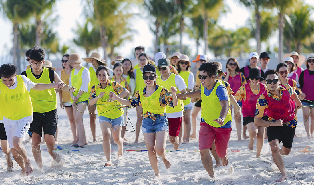 Gợi ý cách tạo dáng đẹp khi chụp hình teambuilding có thể bạn chưa biết Gợi ý cách tạo dáng đẹp khi chụp hình teambuilding có thể bạn chưa biết