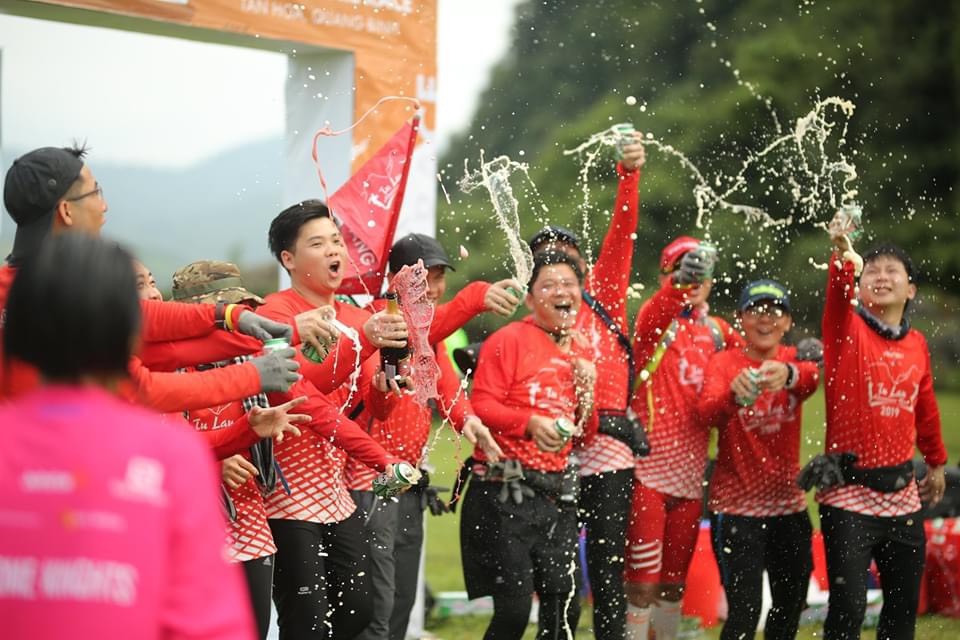 Gợi ý cách tạo dáng đẹp khi chụp hình teambuilding có thể bạn chưa biết Gợi ý cách tạo dáng đẹp khi chụp hình teambuilding có thể bạn chưa biết