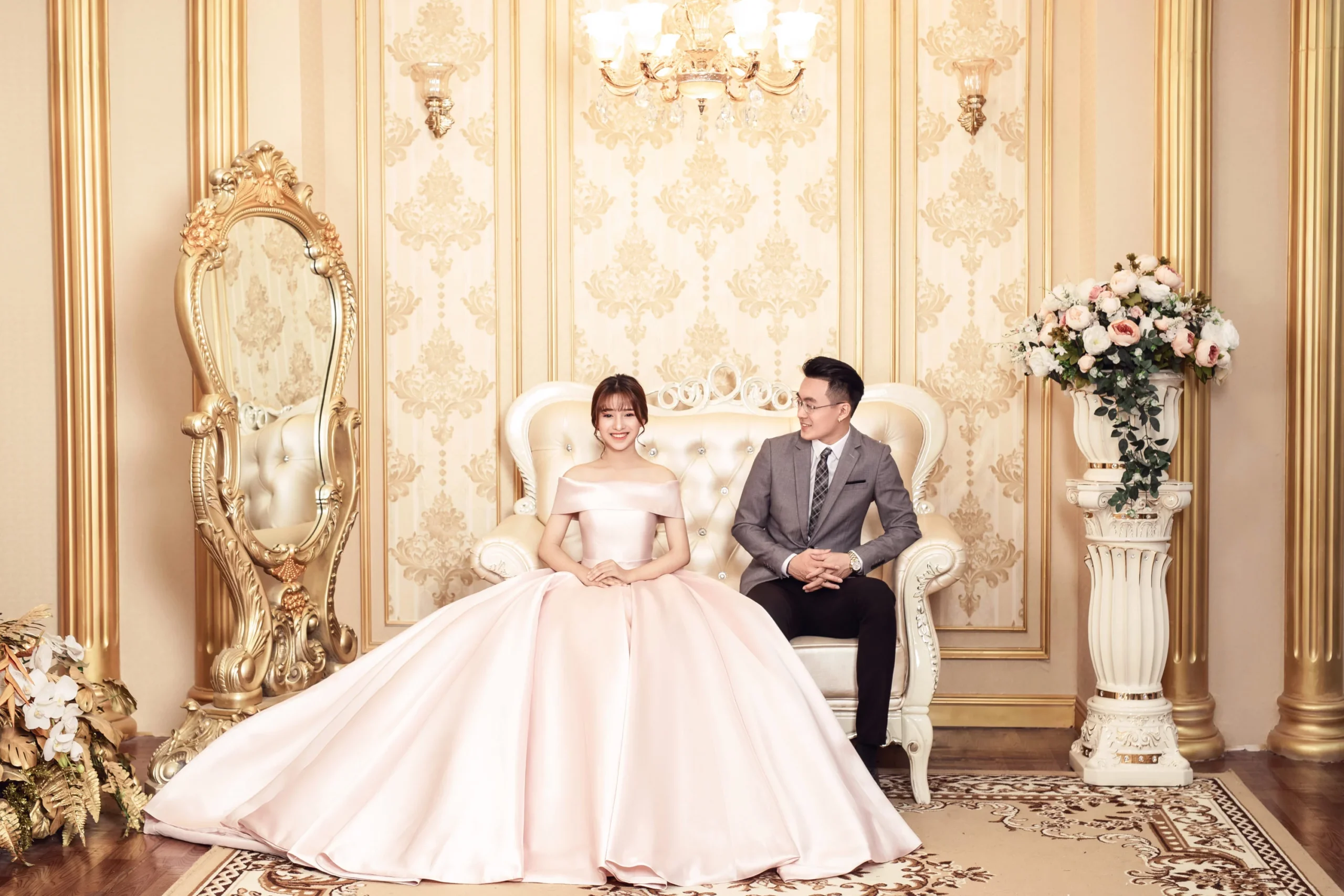 Phim Trường Chụp Ảnh Cưới Tại TP.HCM: Khám Phá Không Gian Tuyệt Vời Cho Ngày Cưới Của Bạn