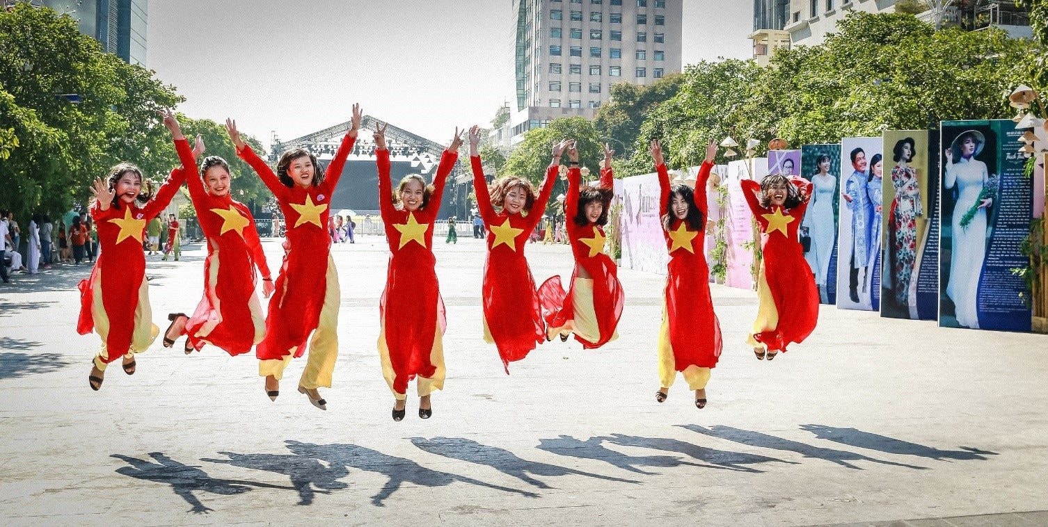 Chụp hình áo dài Quốc Khánh 2/9 tại TPHCM uy tín tại Lavender Studio