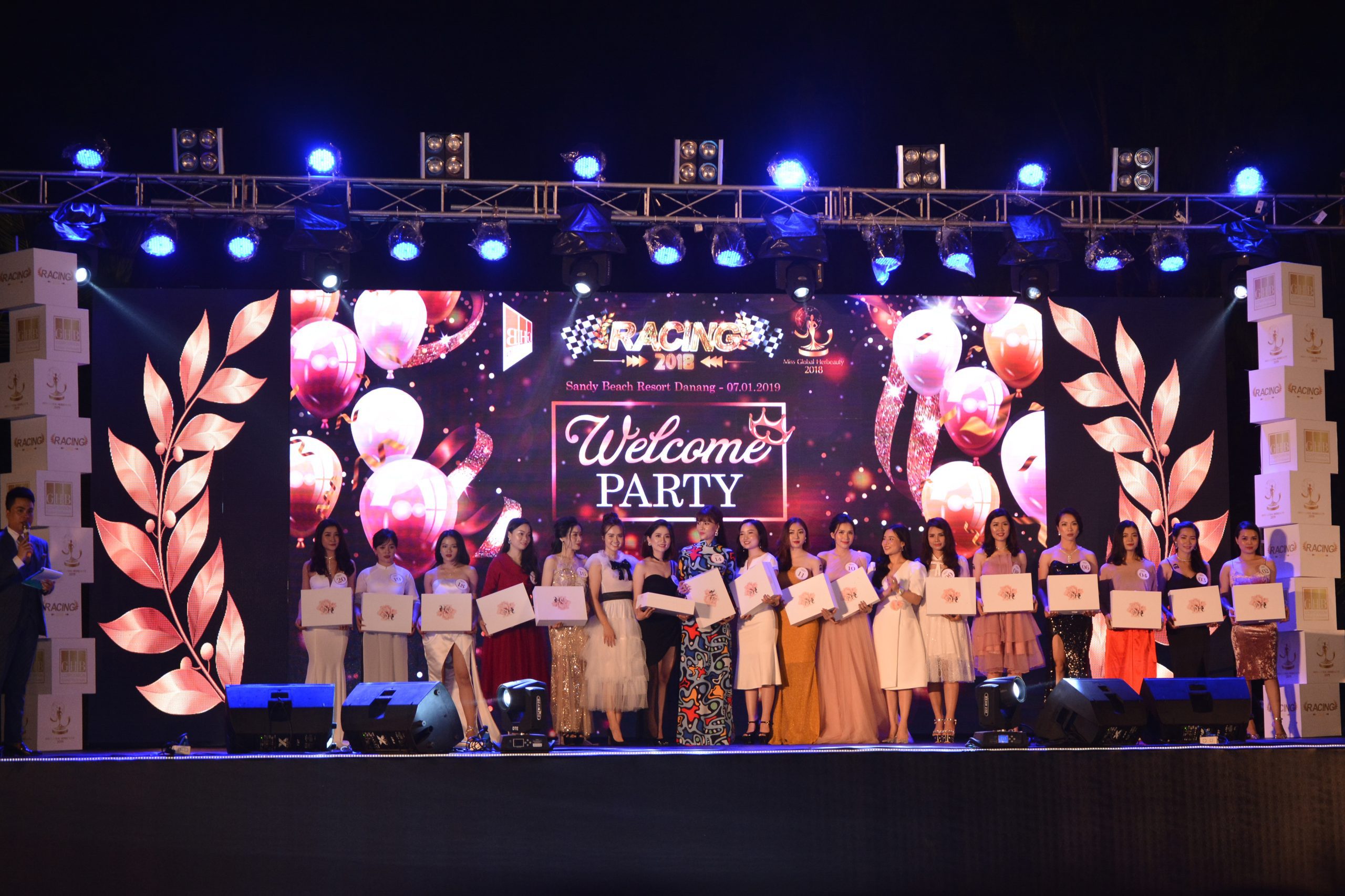 Doanh nghiệp ưu tiên thuê ekip chuyên nghiệp cho Year End Party – Xu hướng mới? Doanh nghiệp ưu tiên thuê ekip chuyên nghiệp cho Year End Party – Xu hướng mới?