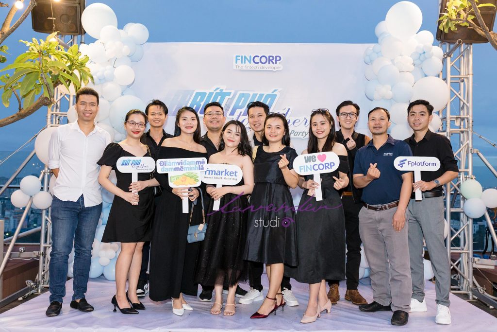 Doanh nghiệp ưu tiên thuê ekip chuyên nghiệp cho Year End Party – Xu hướng mới? Doanh nghiệp ưu tiên thuê ekip chuyên nghiệp cho Year End Party – Xu hướng mới?