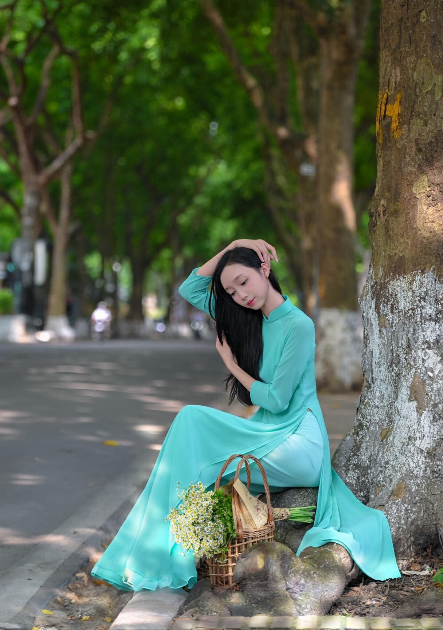 Chụp Ảnh Chân Dung Áo Dài Tết Bính Ngọ Phong Cách Truyền Thống