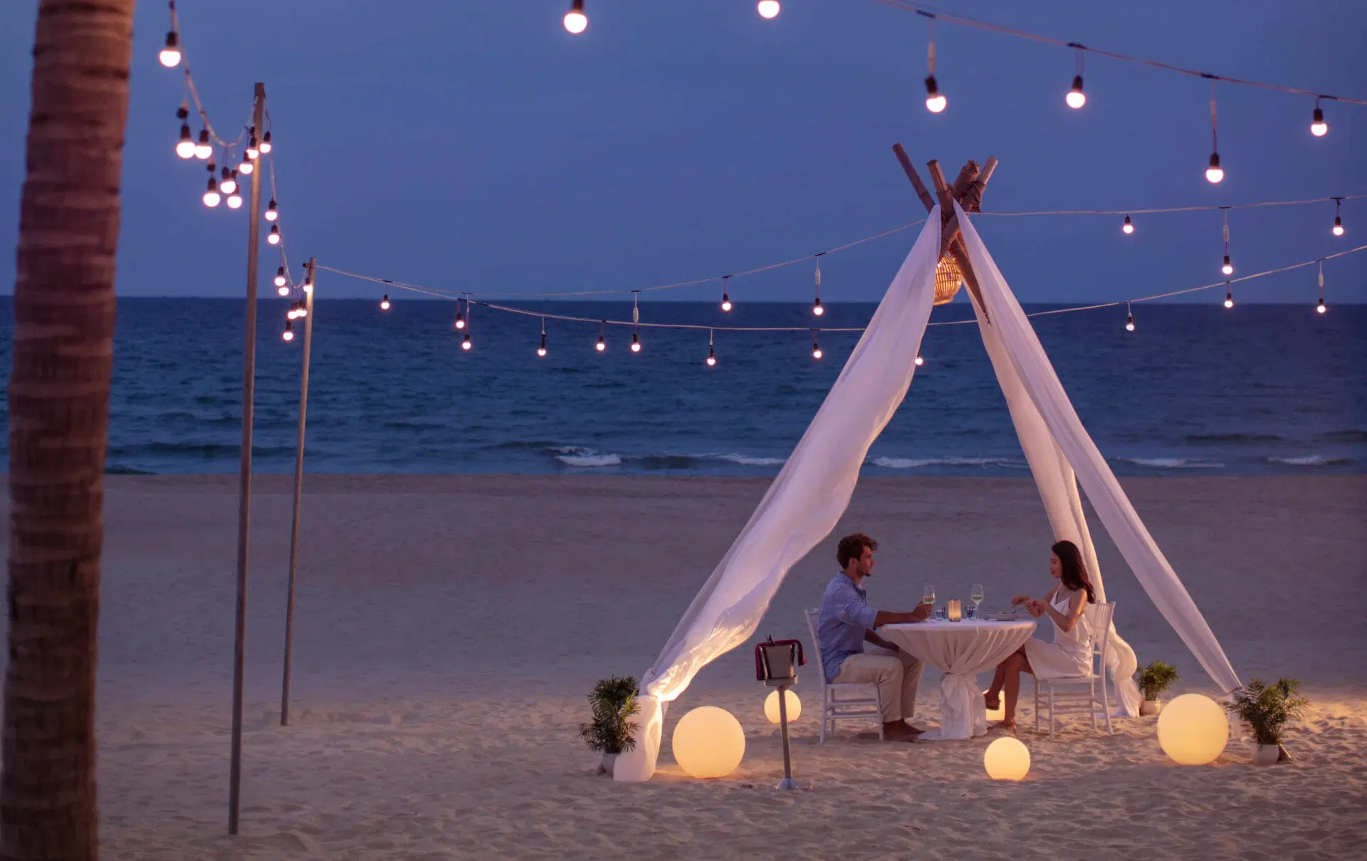 Chụp ảnh cầu hôn ở Đà Nẵng: Kinh nghiệm, địa điểm đẹp và thời gian lý tưởng